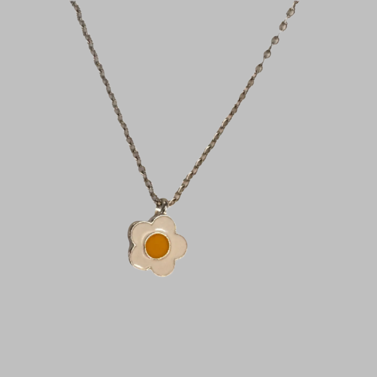 Daisy necklace